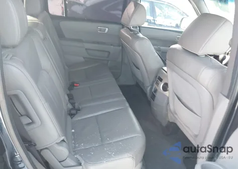 2012 Honda Pilot Touring z USA, uszkodzony, nr VIN 5FNYF4H91CB065232